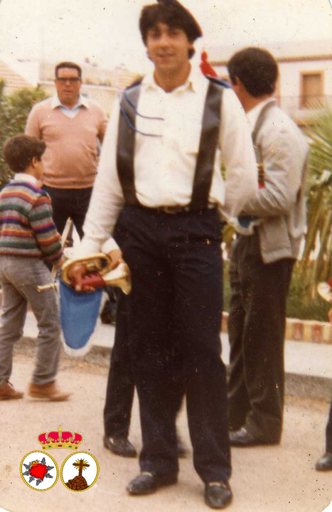Miniatura primer traje